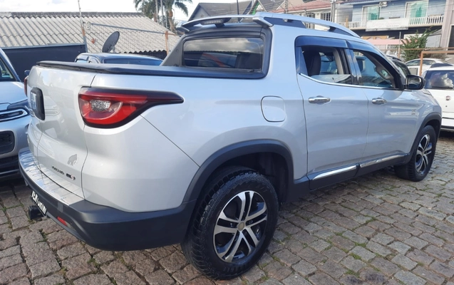 imagem-https://www.socarrao.com.br/sc-vehicle-images-prod/987238/1775569036677-SU1HLTIwMjYwNDA3LVdBMDAyMS5qcGc.jpg