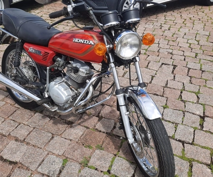 Honda CG 125 1990 Vermelho — foto 1 de 3