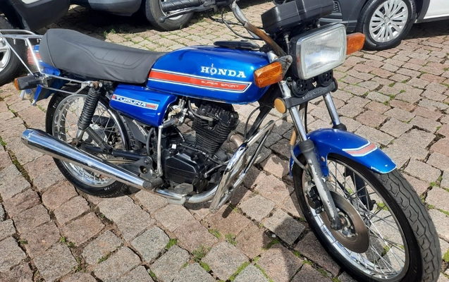 imagem-https://www.socarrao.com.br/sc-vehicle-images-prod/987404/1775570123155-SU1HLTIwMjUxMDI0LVdBMDAxMS5qcGc.jpg