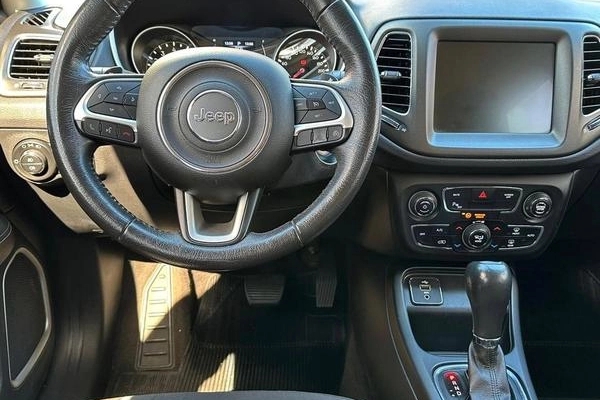 imagem-https://www.socarrao.com.br/sc-vehicle-images-prod/987457/1785962097721-7401312_7_B_72fb9ea71c.jpeg