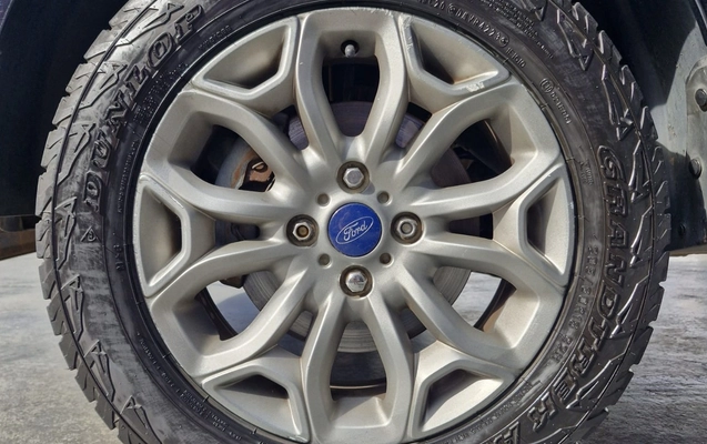 imagem-https://www.socarrao.com.br/sc-vehicle-images-prod/987630/1775574202218-MjEuanBlZw.jpeg