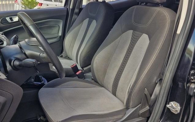 imagem-https://www.socarrao.com.br/sc-vehicle-images-prod/987630/1775574202495-MTIuanBlZw.jpeg
