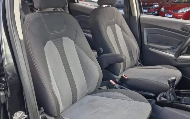imagem-https://www.socarrao.com.br/sc-vehicle-images-prod/987630/1775574203086-MTMuanBlZw.jpeg