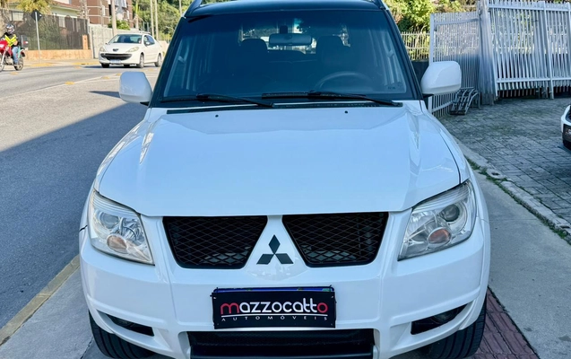 imagem-https://www.socarrao.com.br/sc-vehicle-images-prod/987649/1784126012975-003_89fa54d946fddf3c96fa1840d3d67fd7.jpeg