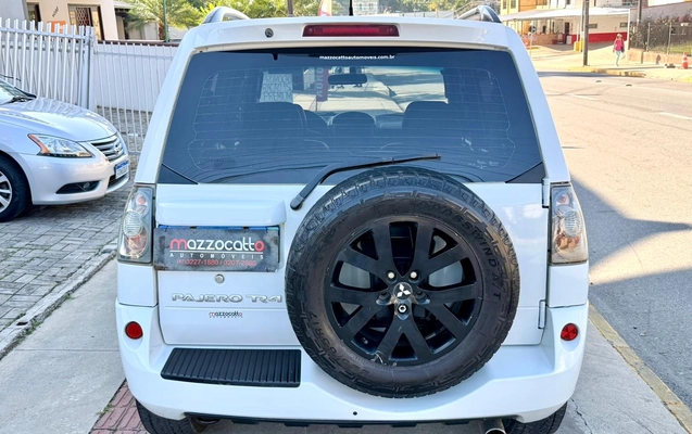 imagem-https://www.socarrao.com.br/sc-vehicle-images-prod/987649/1784126012982-003_dda6445733bd13c4aeb4dec61428306c.jpeg