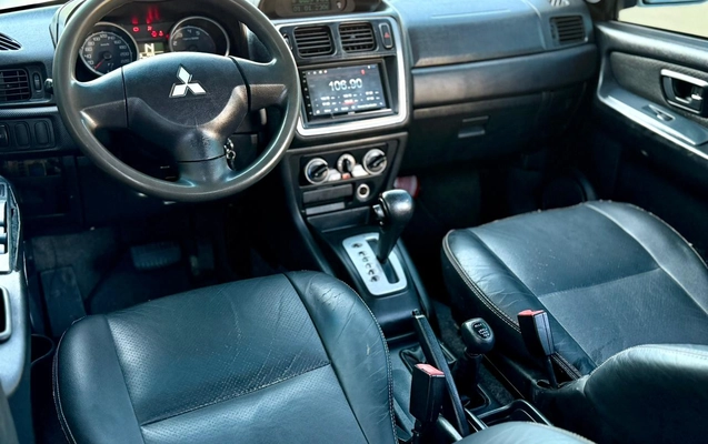 imagem-https://www.socarrao.com.br/sc-vehicle-images-prod/987649/1784126012987-003_34b67c6c91735f11ca29041962e260e9.jpeg