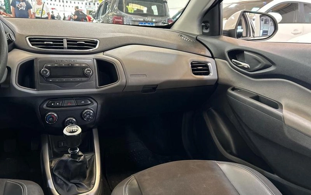 imagem-https://www.socarrao.com.br/sc-vehicle-images-prod/987661/1789232847981-7968638_8_B_7afda4b00a.jpeg