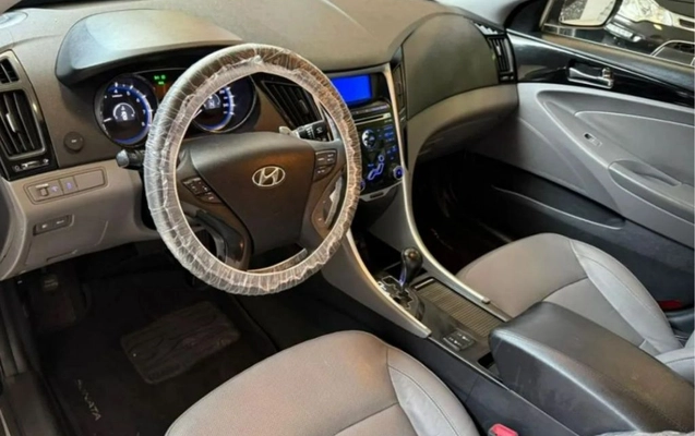 imagem-https://www.socarrao.com.br/sc-vehicle-images-prod/987672/1777070452563-gb-18ae85f.jpeg
