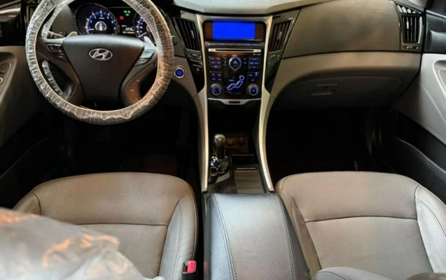 imagem-https://www.socarrao.com.br/sc-vehicle-images-prod/987672/1777070452564-gb-8720735.jpeg
