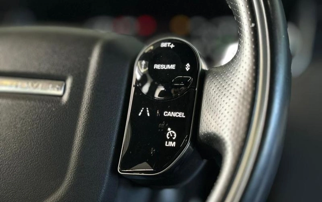 imagem-https://www.socarrao.com.br/sc-vehicle-images-prod/987782/1789479705375-7966523_15_B_15574ef7a5.jpeg