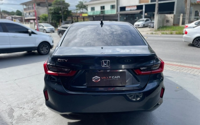 imagem-https://www.socarrao.com.br/sc-vehicle-images-prod/987796/1782419202619-c394cffc55f8423f8d344a904960dc08_1775580488408.jpeg