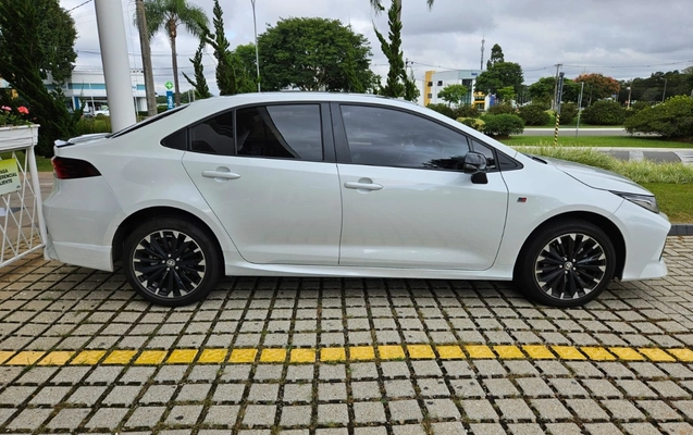 imagem-https://www.socarrao.com.br/sc-vehicle-images-prod/987823/1775582771594-OS5qcGc.jpg