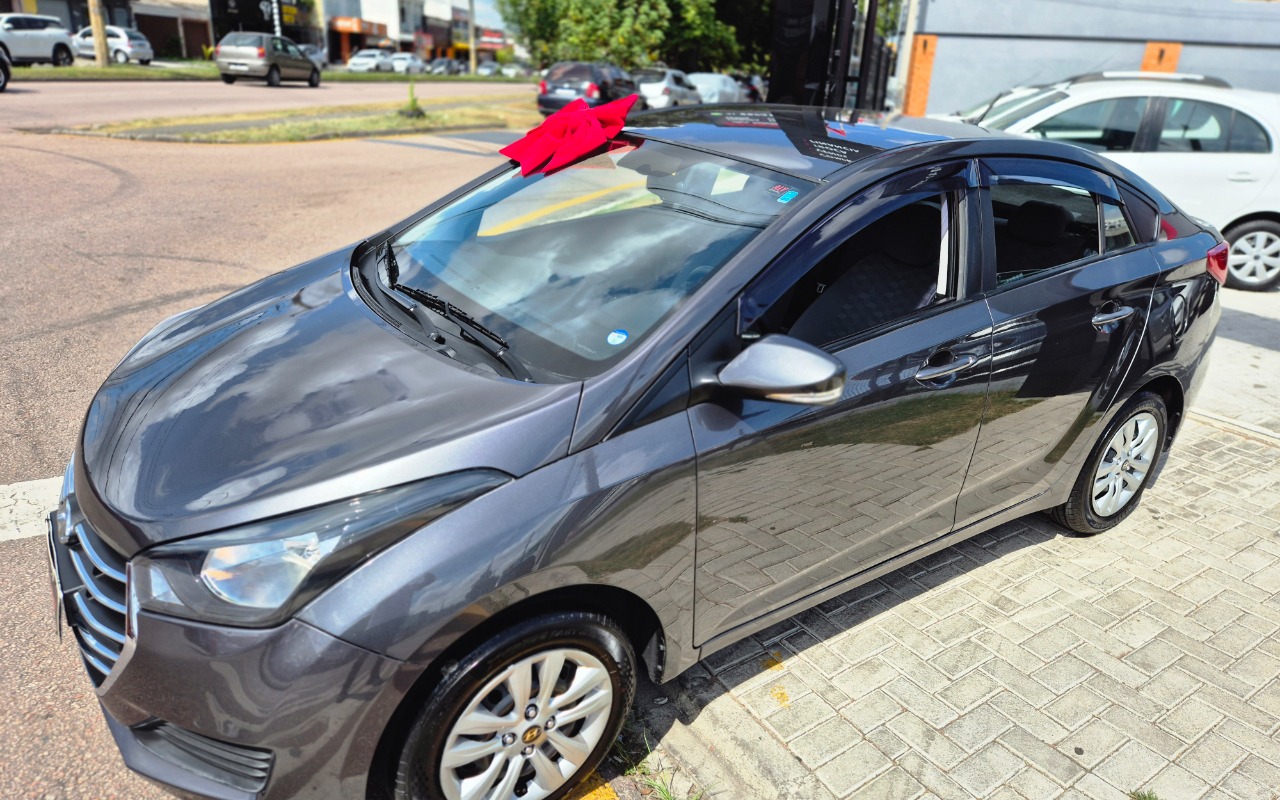 Hyundai HB20S C.Plus/C.Style 1.6 Flex 16V Mec.4p na cor Cinza em Curitiba / PR - 987900
