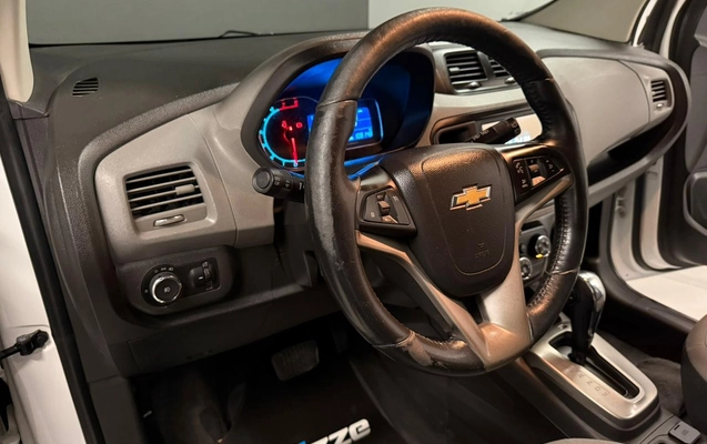 imagem-https://www.socarrao.com.br/sc-vehicle-images-prod/987911/1775583339221-003_4a79273ffdd22f9b3ae0ece284f4c8ae.jpeg