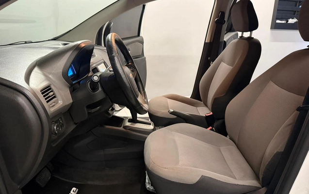 imagem-https://www.socarrao.com.br/sc-vehicle-images-prod/987911/1775583339226-003_0307c10148c02ef52ae0bf68f20e31f8.jpeg