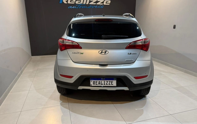 imagem-https://www.socarrao.com.br/sc-vehicle-images-prod/987921/1775583607584-003_b4bc3da1559b98ecdd5a6e96d873f33a.jpeg