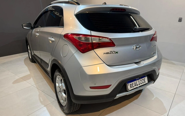 imagem-https://www.socarrao.com.br/sc-vehicle-images-prod/987921/1775583607585-003_2cf7e3d2fb73354726f5b907244e4bf7.jpeg