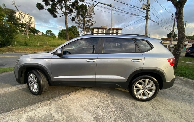 imagem-https://www.socarrao.com.br/sc-vehicle-images-prod/987983/1775584999321-NC5qcGVn.jpeg