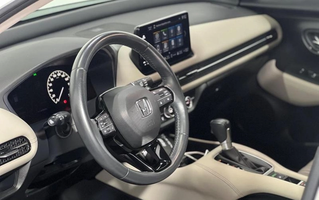 imagem-https://www.socarrao.com.br/sc-vehicle-images-prod/988035/1780937555765-7969404_9_B_25cc8fcc18.jpeg