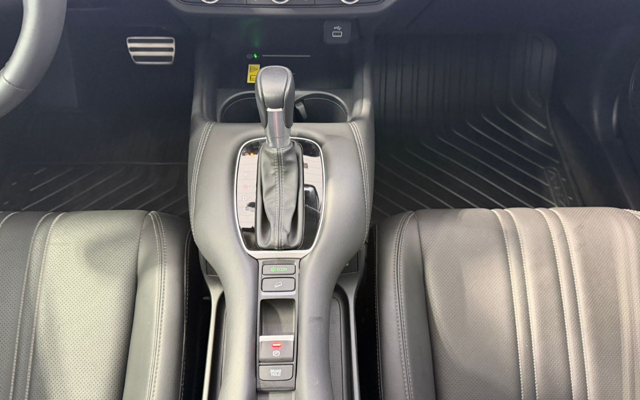 imagem-https://www.socarrao.com.br/sc-vehicle-images-prod/988096/1775587440571-MTcuanBlZw.jpeg