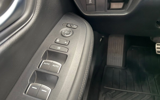 imagem-https://www.socarrao.com.br/sc-vehicle-images-prod/988096/1775587440618-MTkuanBlZw.jpeg