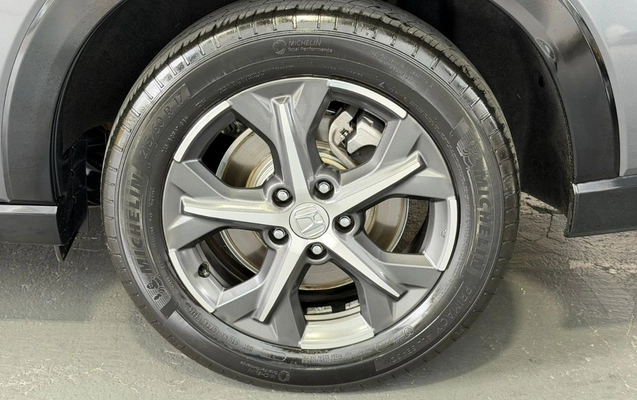 imagem-https://www.socarrao.com.br/sc-vehicle-images-prod/988096/1775587441354-MjIuanBlZw.jpeg