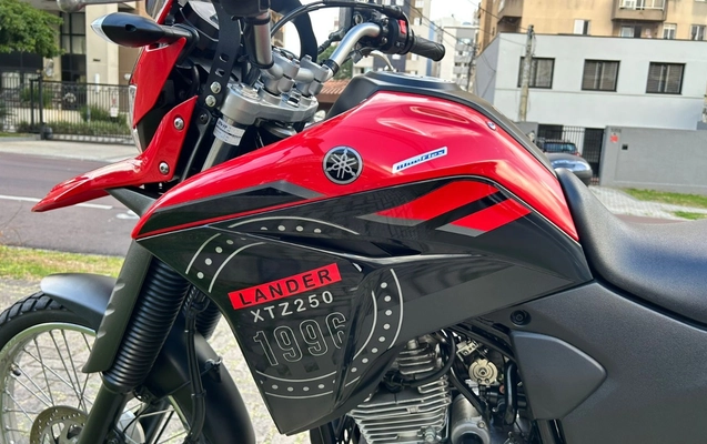 imagem-https://www.socarrao.com.br/sc-vehicle-images-prod/988148/1775588440424-V2hhdHNBcHAgSW1hZ2UgMjAyNi0wNC0wMSBhdCAxNy4wMC4yNSAoMSkuanBlZw.jpeg
