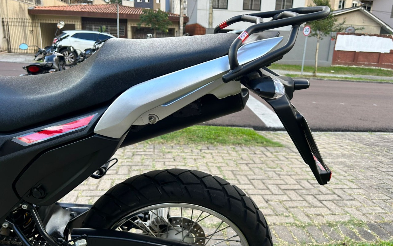 imagem-https://www.socarrao.com.br/sc-vehicle-images-prod/988148/1775588440522-V2hhdHNBcHAgSW1hZ2UgMjAyNi0wNC0wMSBhdCAxNy4wMC4yNCAoNykuanBlZw.jpeg