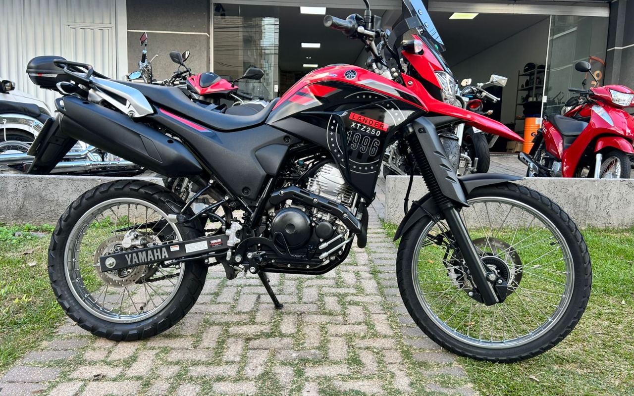 imagem-https://www.socarrao.com.br/sc-vehicle-images-prod/988148/1775588442871-V2hhdHNBcHAgSW1hZ2UgMjAyNi0wNC0wMSBhdCAxNy4wMC4yMSAoMikuanBlZw.jpeg
