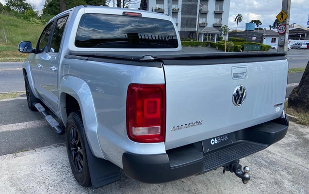 imagem-https://www.socarrao.com.br/sc-vehicle-images-prod/988379/1775591961145-NS5qcGVn.jpeg