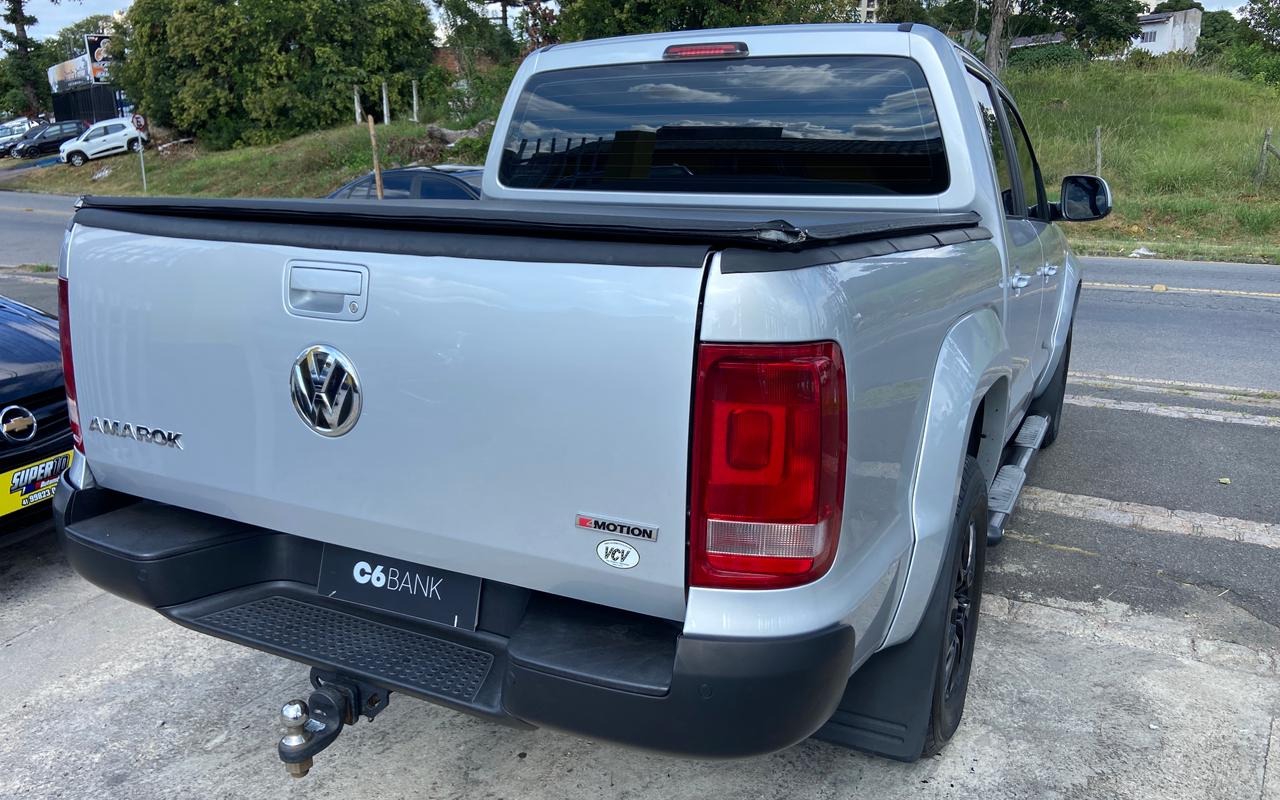 imagem-https://www.socarrao.com.br/sc-vehicle-images-prod/988379/1775591961347-Ny5qcGVn.jpeg