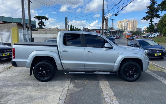 imagem-https://www.socarrao.com.br/sc-vehicle-images-prod/988379/1775591961531-OC5qcGVn.jpeg