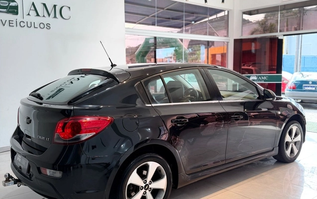 imagem-https://www.socarrao.com.br/sc-vehicle-images-prod/988408/1775592473494-V2hhdHNBcHAgSW1hZ2UgMjAyNi0wNC0wNyBhdCAxNS4xNS4zOCAoMSkuanBlZw.jpeg