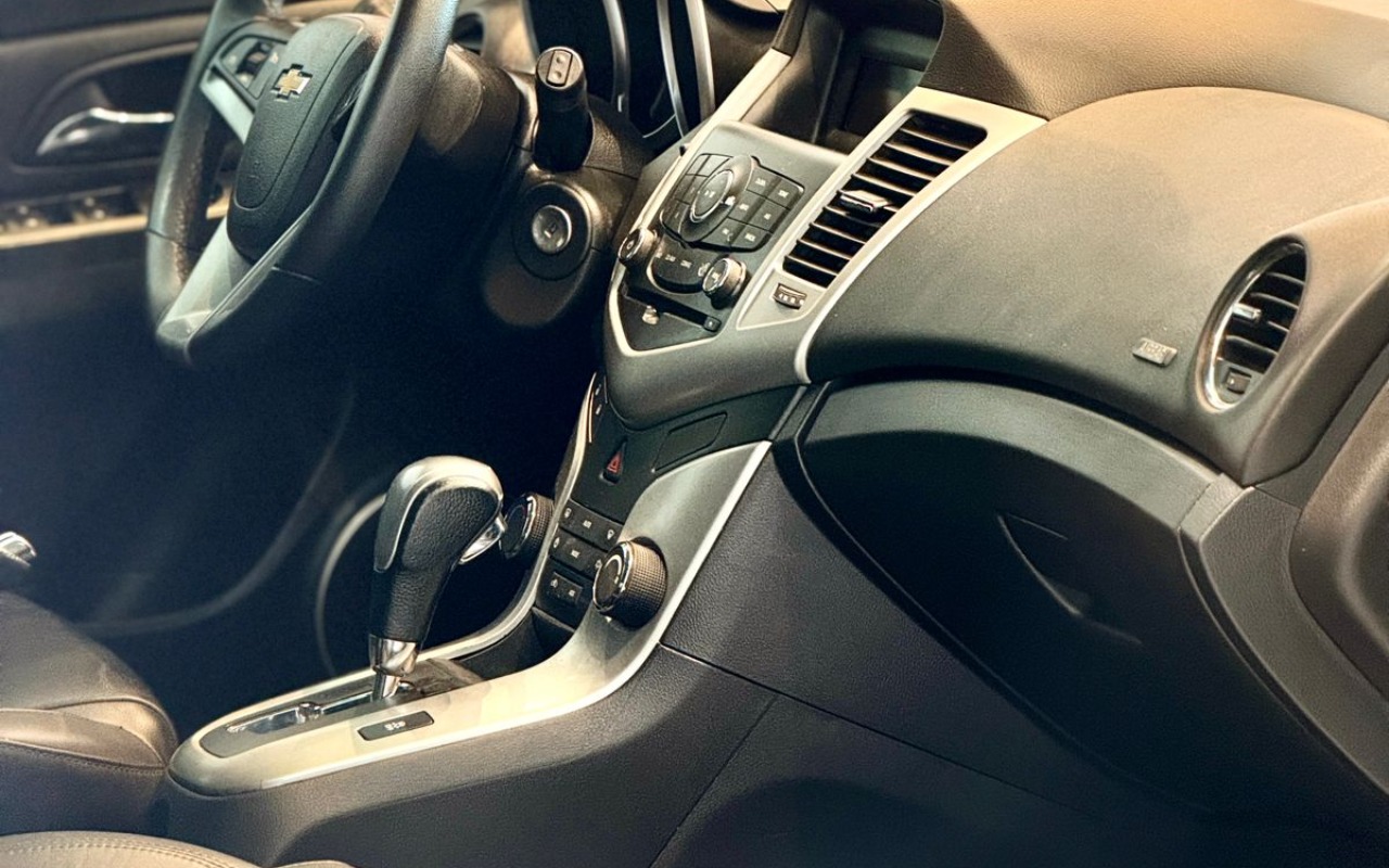 imagem-https://www.socarrao.com.br/sc-vehicle-images-prod/988408/1775592474001-V2hhdHNBcHAgSW1hZ2UgMjAyNi0wNC0wNyBhdCAxNS4xNS4zOSAoMSkuanBlZw.jpeg