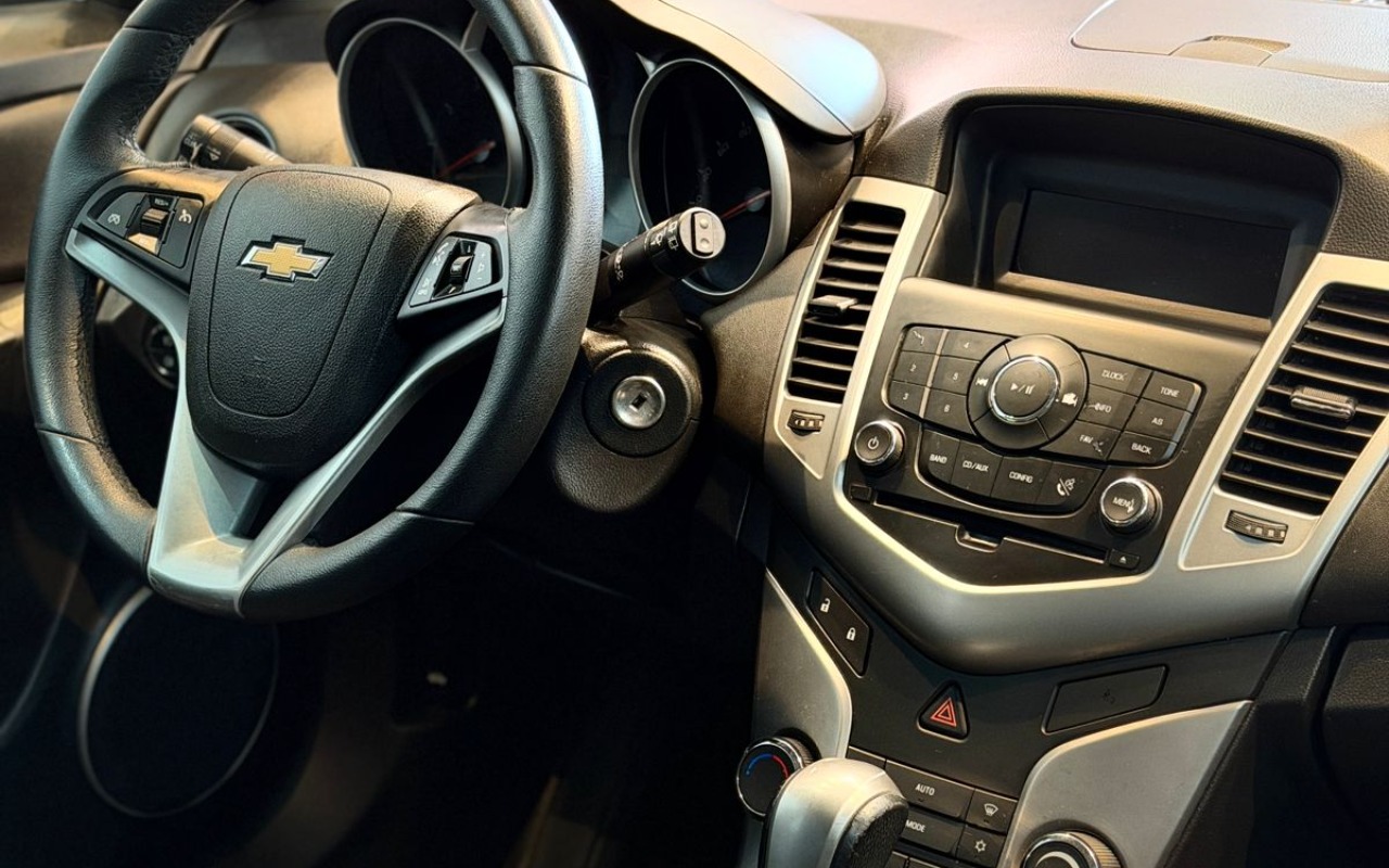 imagem-https://www.socarrao.com.br/sc-vehicle-images-prod/988408/1775592474355-V2hhdHNBcHAgSW1hZ2UgMjAyNi0wNC0wNyBhdCAxNS4xNS40MS5qcGVn.jpeg
