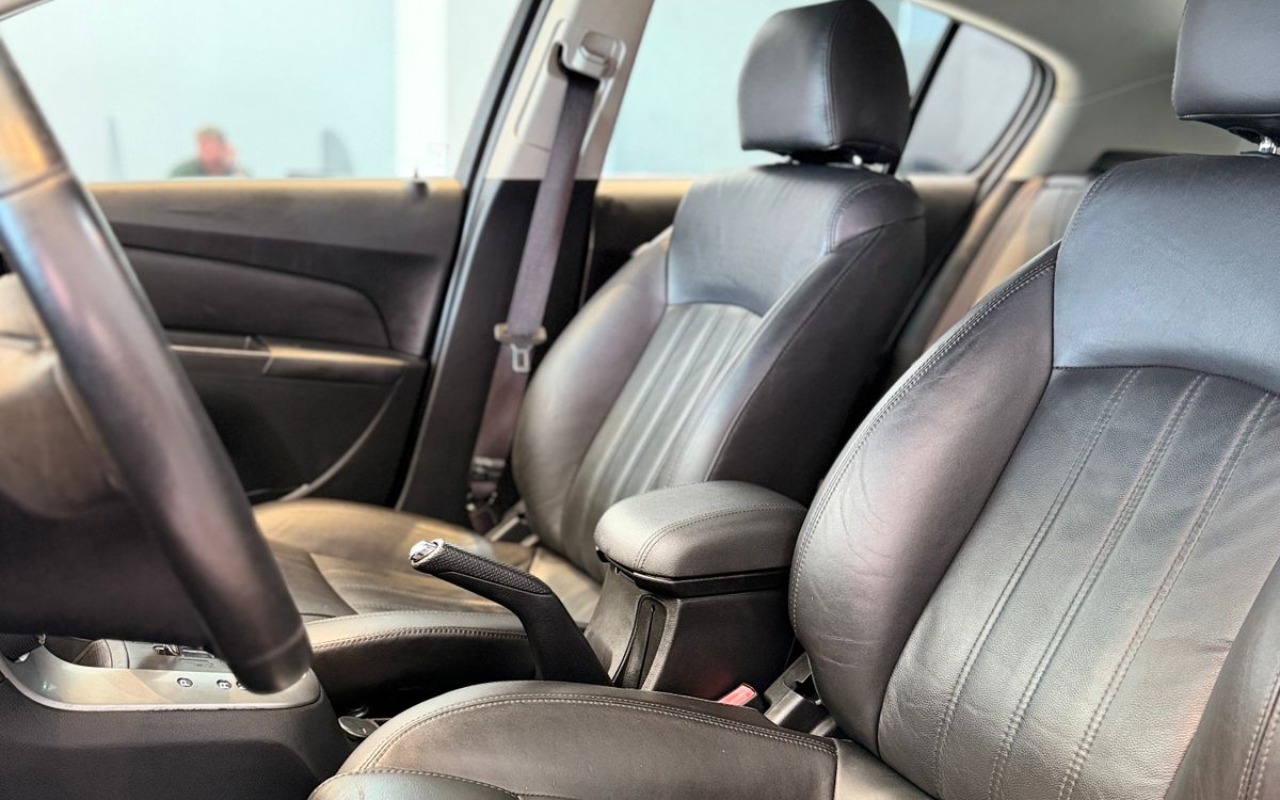imagem-https://www.socarrao.com.br/sc-vehicle-images-prod/988408/1775592475212-V2hhdHNBcHAgSW1hZ2UgMjAyNi0wNC0wNyBhdCAxNS4xNS40MyAoMikuanBlZw.jpeg