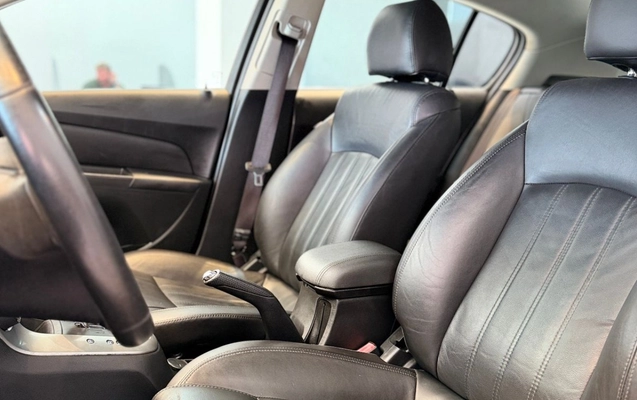 imagem-https://www.socarrao.com.br/sc-vehicle-images-prod/988408/1775592475212-V2hhdHNBcHAgSW1hZ2UgMjAyNi0wNC0wNyBhdCAxNS4xNS40MyAoMikuanBlZw.jpeg