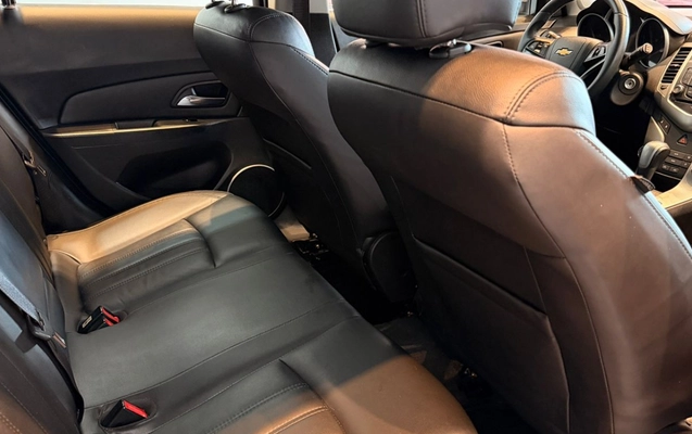 imagem-https://www.socarrao.com.br/sc-vehicle-images-prod/988408/1775592475483-V2hhdHNBcHAgSW1hZ2UgMjAyNi0wNC0wNyBhdCAxNS4xNS40MC5qcGVn.jpeg