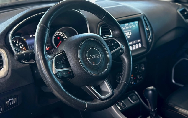 imagem-https://www.socarrao.com.br/sc-vehicle-images-prod/988439/1779136444037-16ffed1463094d5fbb32c87e4fc43293_1775160660180.jpeg