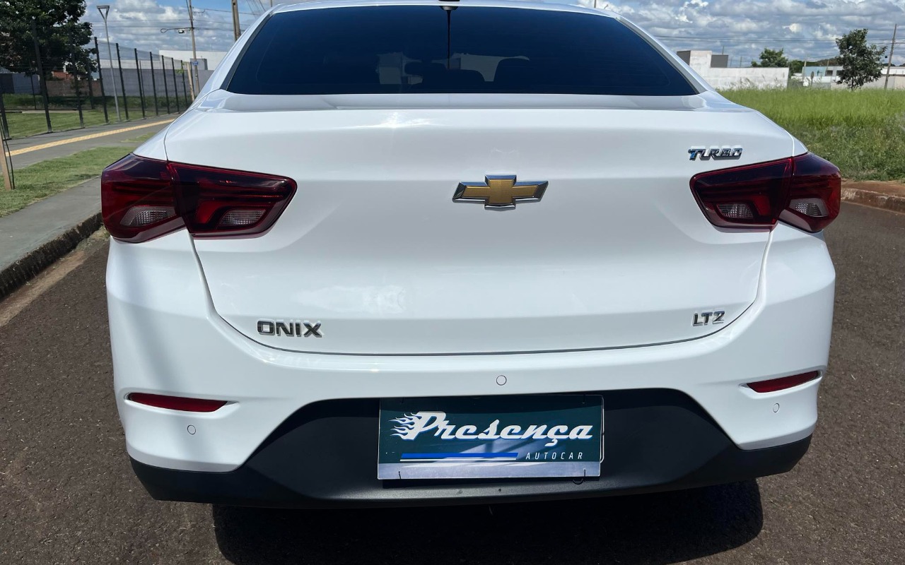 imagem-https://www.socarrao.com.br/sc-vehicle-images-prod/988501/1775593620042-MDIzYmMxZTQtYmY1NS00MGU5LThmOTUtMDlmMDJkZWUzYzNlLmpwZw.jpg