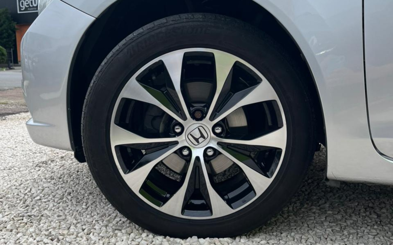 imagem-https://www.socarrao.com.br/sc-vehicle-images-prod/988557/1775653503727-V2hhdHNBcHAgSW1hZ2UgMjAyNi0wNC0wOCBhdCAwOS41OS4wOC5qcGVn.jpeg