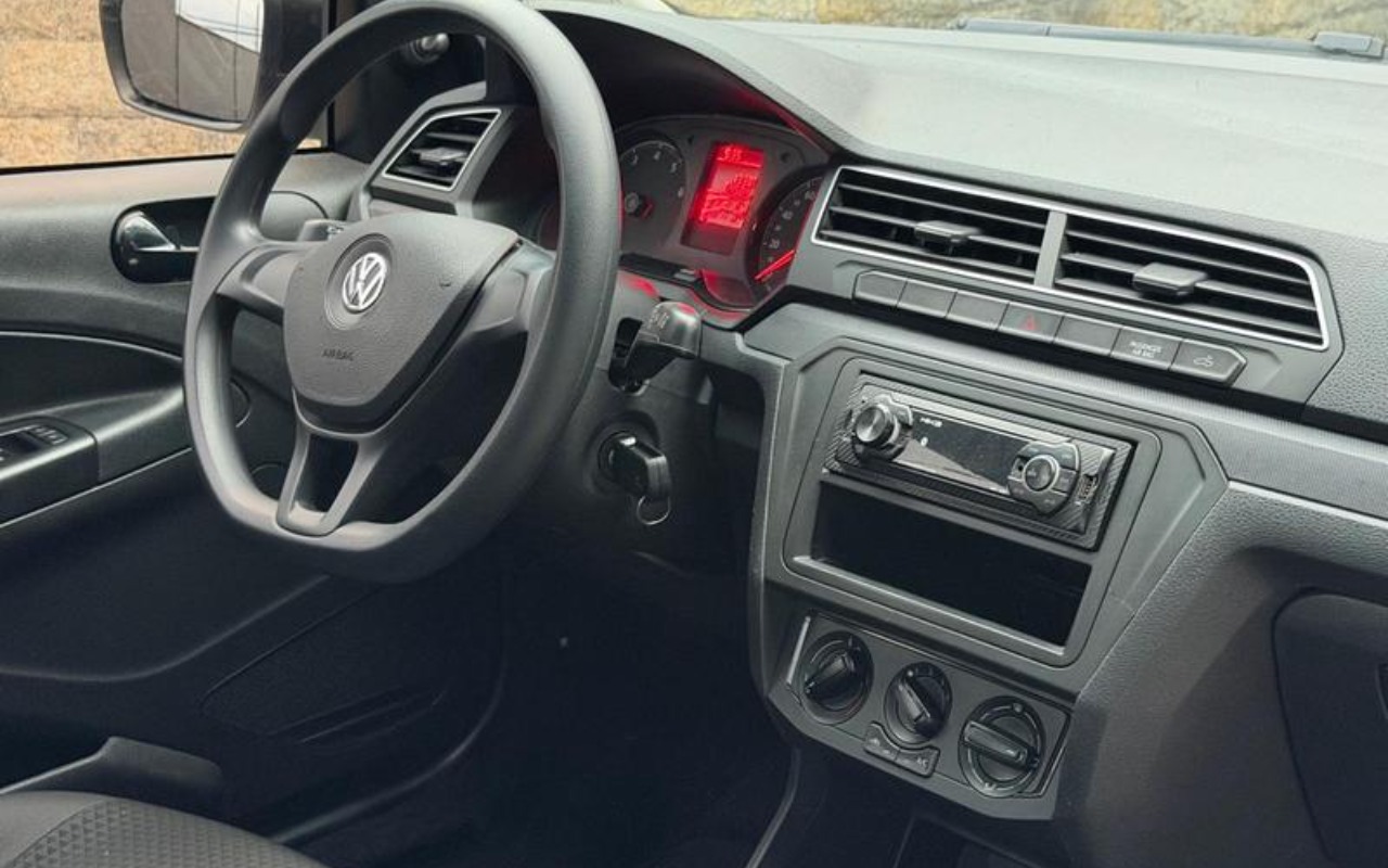 imagem-https://www.socarrao.com.br/sc-vehicle-images-prod/988568/1775595530917-NzkzNDM3NV8xM19CX2U1NjBlMDRjM2EuanBlZw.jpeg