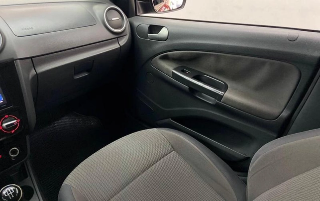 imagem-https://www.socarrao.com.br/sc-vehicle-images-prod/988596/1784902934467-7944631_7_B_61cec47f79.jpeg