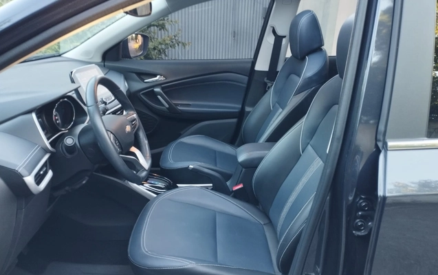imagem-https://www.socarrao.com.br/sc-vehicle-images-prod/988641/1775856705016-MTcuanBlZw.jpeg