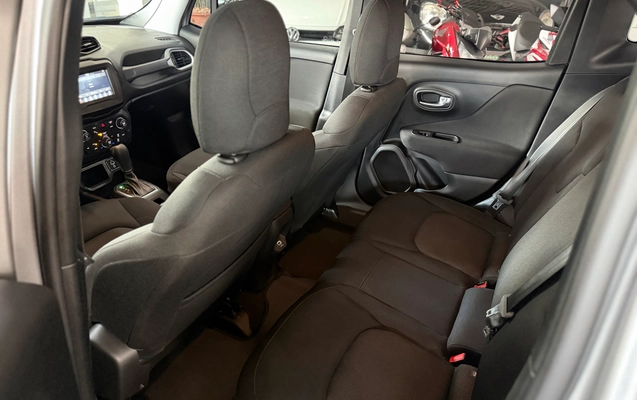 imagem-https://www.socarrao.com.br/sc-vehicle-images-prod/988670/1781811462806-9887a228-c6d9-4a8e-b916-919ff4ae28f2.jpg
