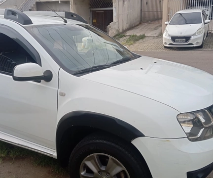 Renault Duster Oroch 2017 Branco — foto 1 de 3