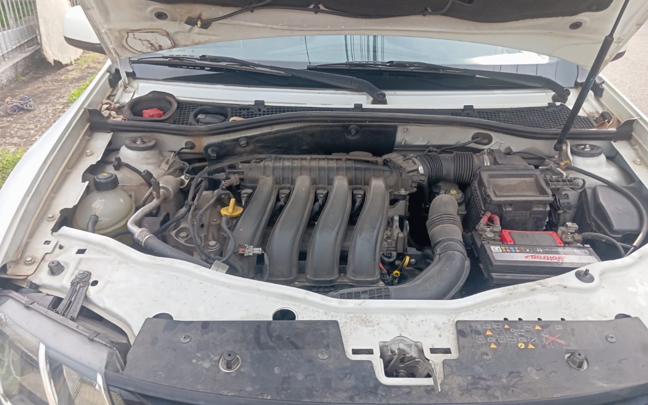 imagem-https://www.socarrao.com.br/sc-vehicle-images-prod/989078/1775652178163-V2hhdHNBcHAgSW1hZ2UgMjAyNi0wMi0yNSBhdCAxNi4yNy4yOC5qcGVn.jpeg