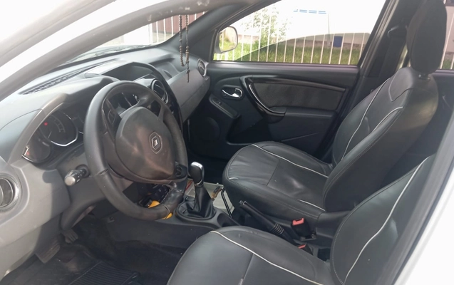 imagem-https://www.socarrao.com.br/sc-vehicle-images-prod/989078/1775652178395-V2hhdHNBcHAgSW1hZ2UgMjAyNi0wMi0yNSBhdCAxNi4yNy4yOS5qcGVn.jpeg