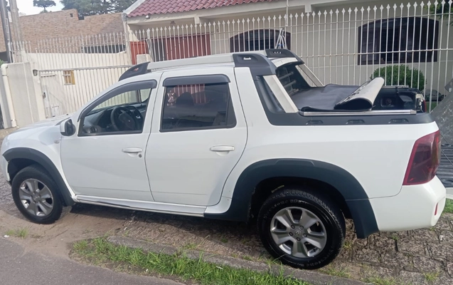 imagem-https://www.socarrao.com.br/sc-vehicle-images-prod/989078/1775652178617-V2hhdHNBcHAgSW1hZ2UgMjAyNi0wMi0yNSBhdCAxNi4yNy4zMCAoMSkuanBlZw.jpeg