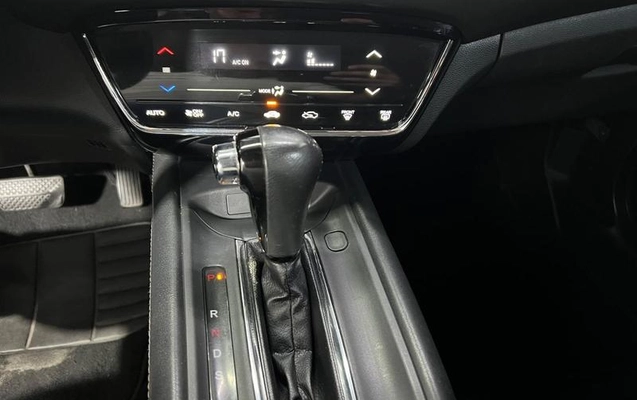 imagem-https://www.socarrao.com.br/sc-vehicle-images-prod/989082/1788804677067-7929935_10_B_195e785a91.jpeg